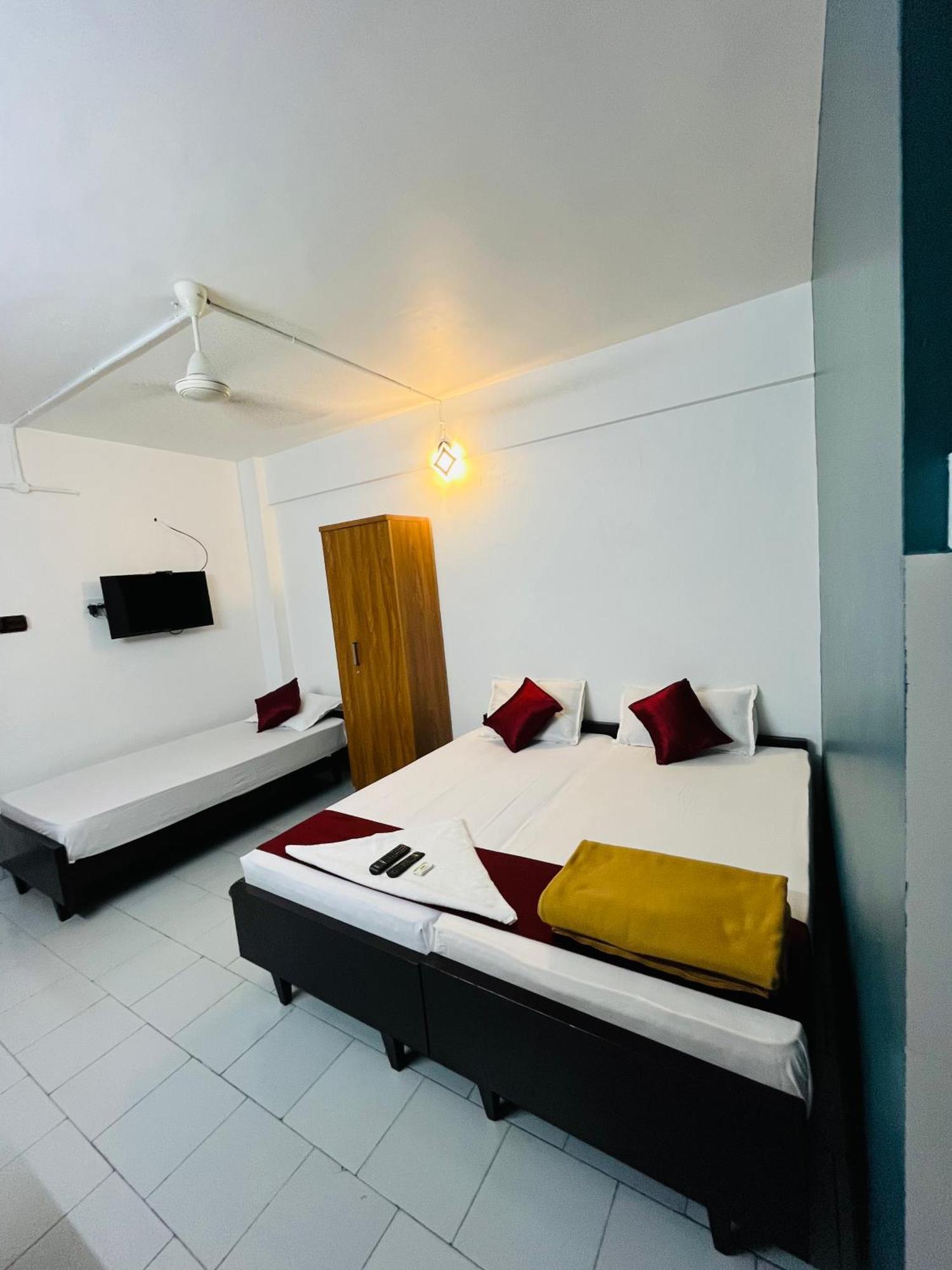 Priya Lodge Calicut Exterior foto