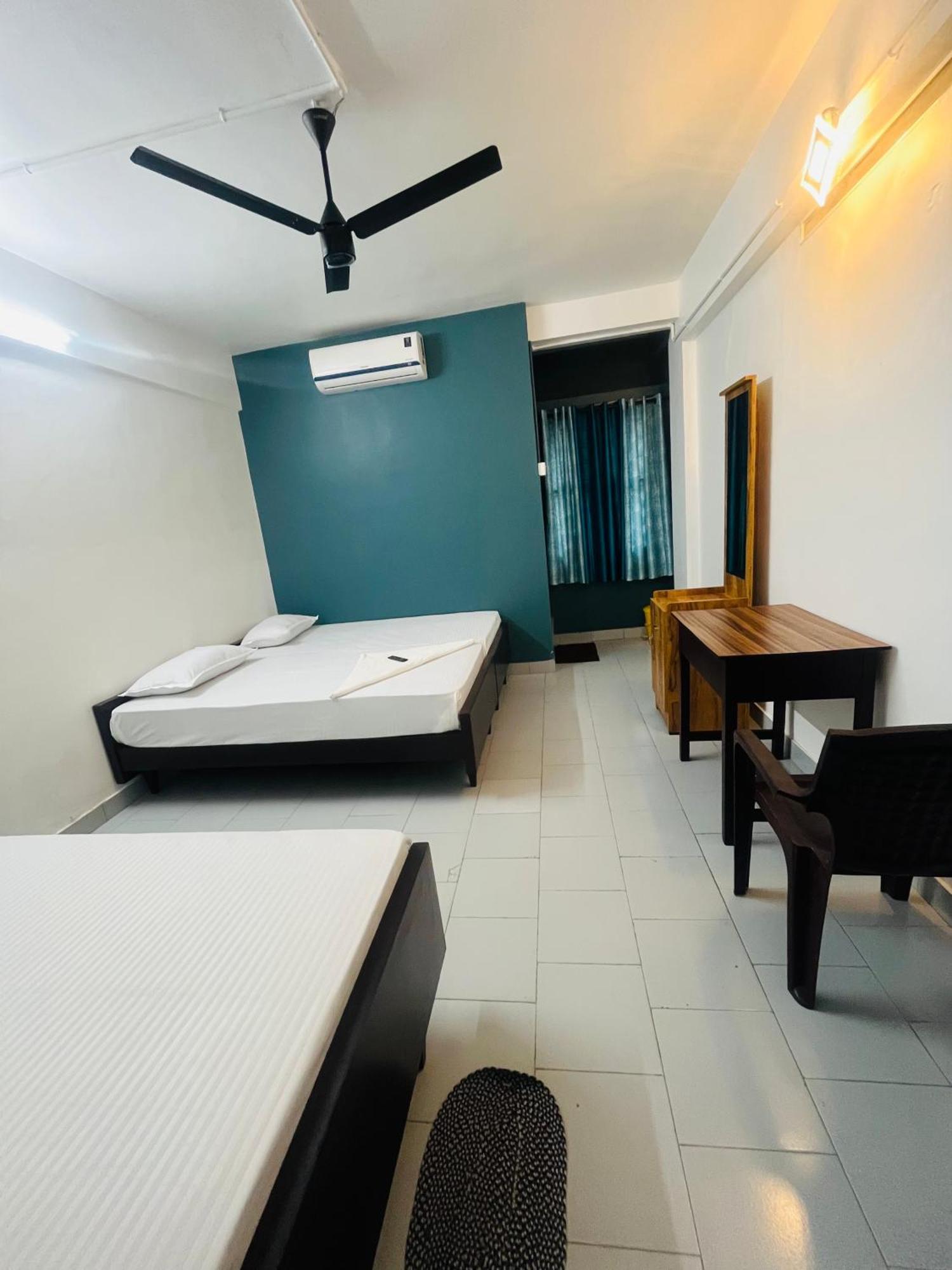 Priya Lodge Calicut Exterior foto