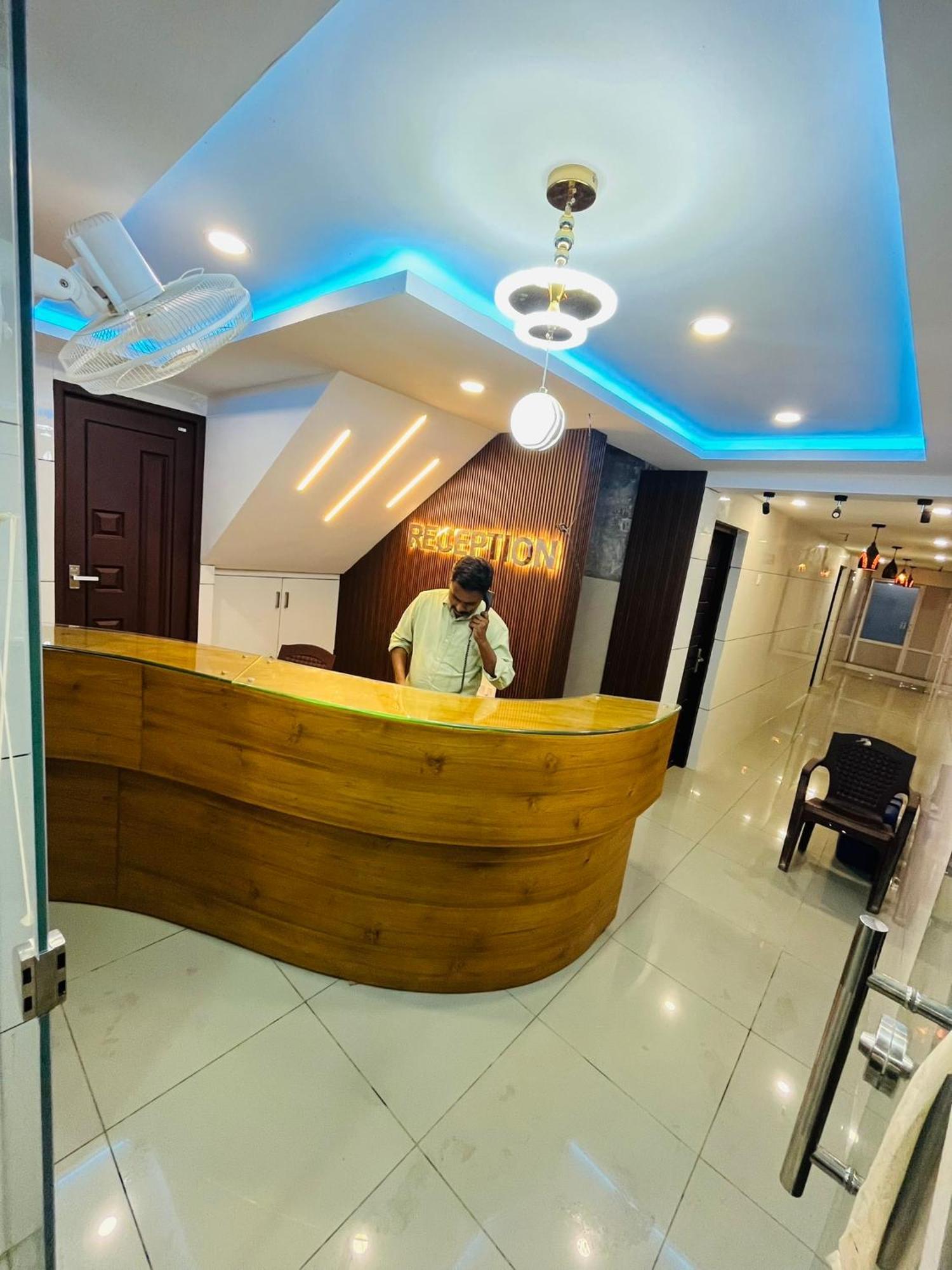Priya Lodge Calicut Exterior foto